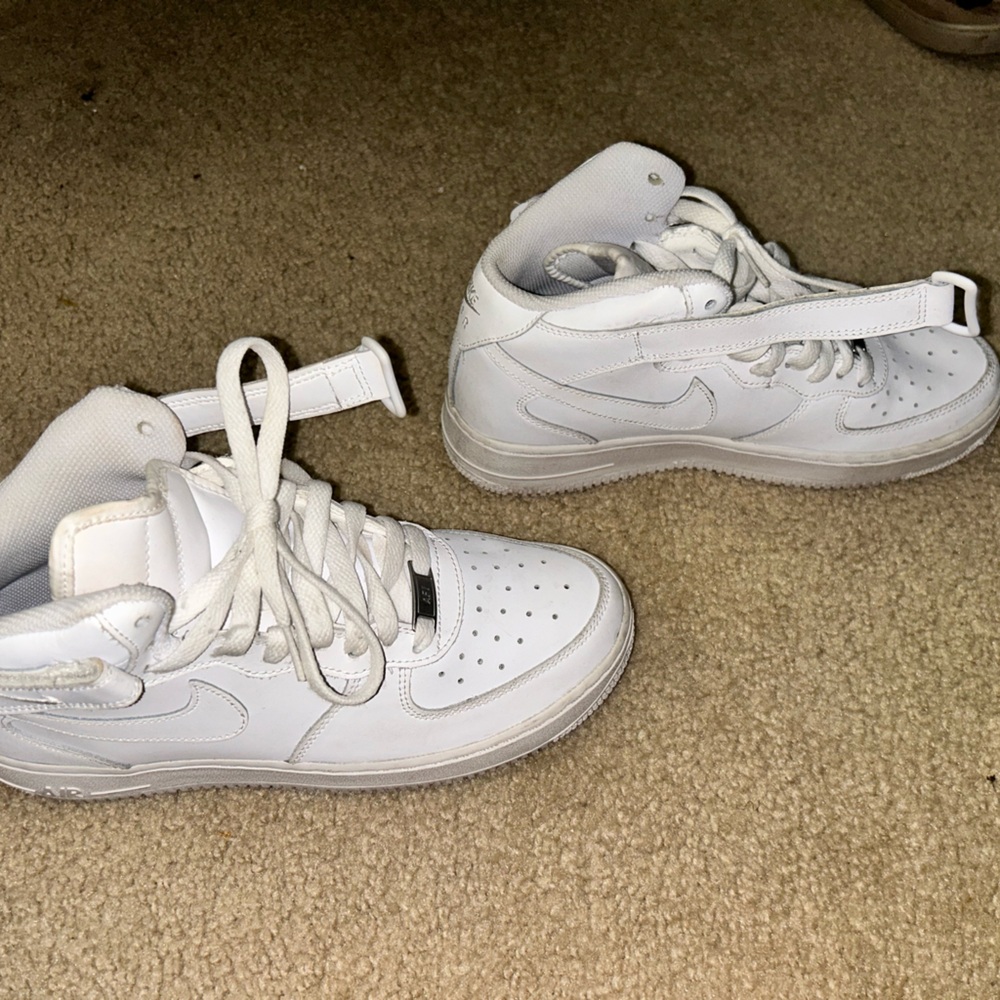 Kids White Nike Sneakers